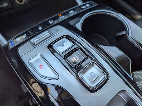 Used 2024 Hyundai Tucson Limited image 23