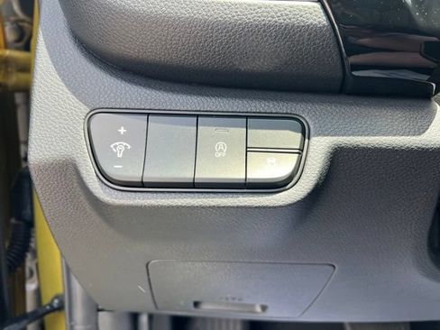 Certified 2024 Kia Seltos S FWD image 11