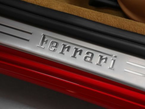 Used 2010 Ferrari California RWD image 43