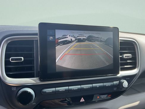 New 2026 Hyundai Venue SEL FWD image 23