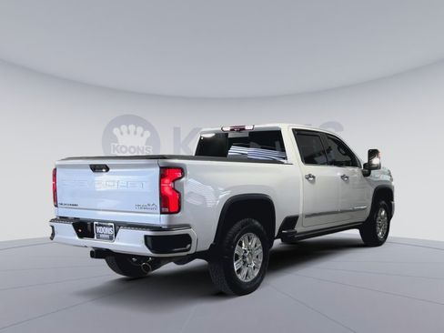 Used 2024 Chevrolet Silverado 2500 High Country w/ Technology Package AWD/4WD image 11