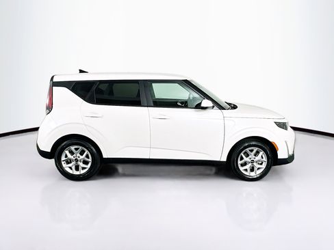 Used 2024 Kia Soul LX w/ Option Group 015 image 10