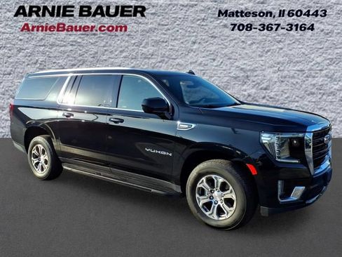 Used 2022 GMC Yukon XL SLE w/ Gmc Pro Safety Plus Package AWD/4WD image 1
