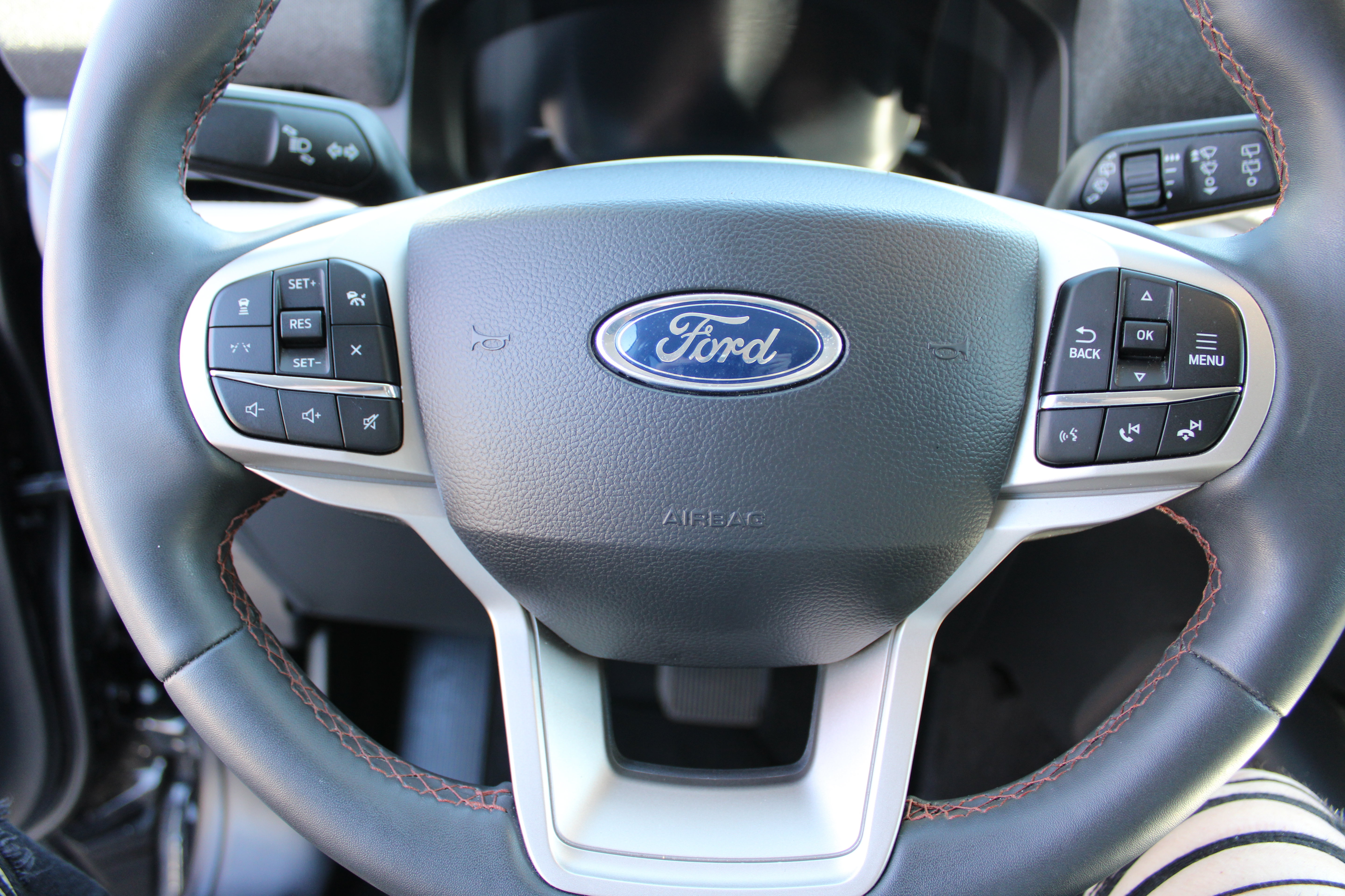 Used 2025 Ford Explorer Active RWD image 20