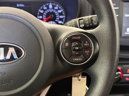 Used 2020 Kia Soul LX FWD image 16