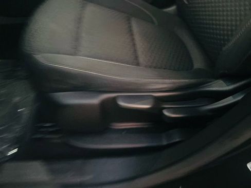 Used 2017 GMC Acadia SLE image 24