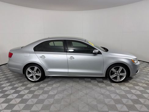 Used 2014 Volkswagen Jetta S FWD image 4