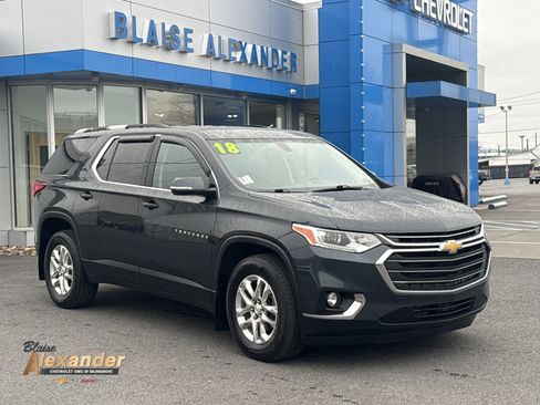 Used 2018 Chevrolet Traverse LT image 1