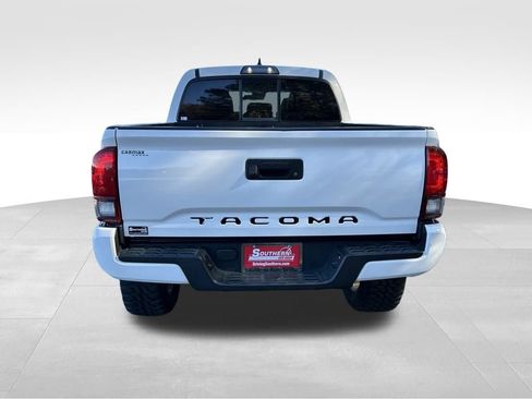 Used 2019 Toyota Tacoma SR5 image 4