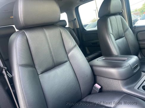 Used 2009 Chevrolet Suburban LT AWD/4WD image 14