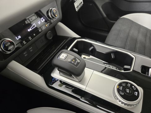 New 2026 Mitsubishi Outlander SE AWD/4WD image 22