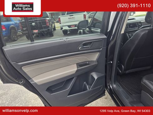 Used 2023 Volkswagen Atlas SE image 11