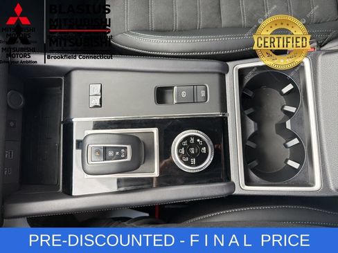 Used 2023 Mitsubishi Outlander 4WD Plug-In Hybrid image 24