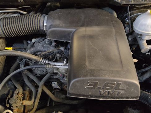 Used 2018 RAM 1500 Big Horn image 30