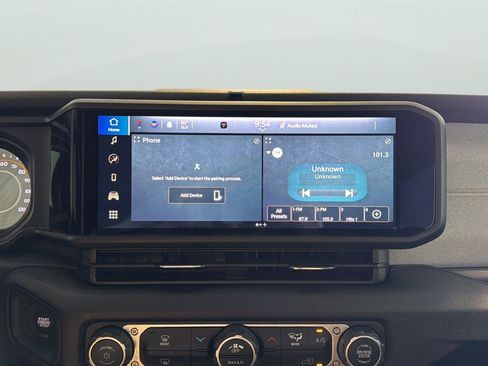 Used 2024 Jeep Wrangler Sport AWD/4WD image 18