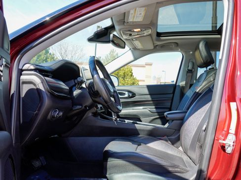 Used 2022 Jeep Compass Trailhawk w/ Trailhawk Elite Group image 11