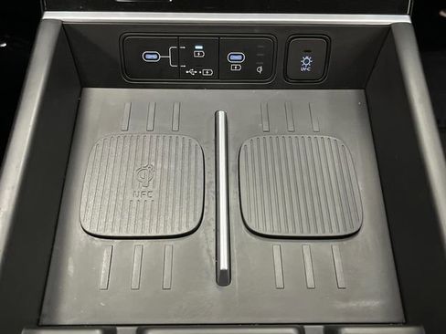 Used 2024 Hyundai Santa Fe Limited image 26