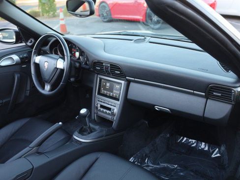 Used 2006 Porsche 911 Carrera RWD image 44