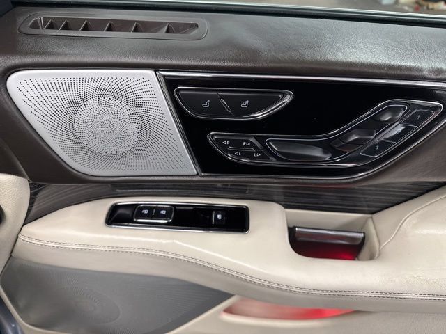 Used 2023 Lincoln Navigator L Black Label AWD/4WD image 31