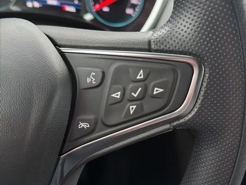 Used 2024 Chevrolet Equinox LS w/ LS Convenience Package image 16