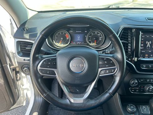 Used 2021 Jeep Cherokee Limited w/ Elite Package AWD/4WD image 14