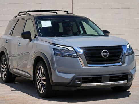 Used 2022 Nissan Pathfinder Platinum w/ Cargo Package FWD image 55
