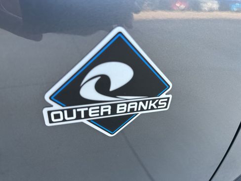 New 2025 Ford Bronco Sport Outer Banks w/ Outer Banks Tech Package+ AWD/4WD image 8