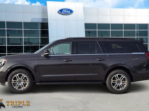 New 2026 Ford Expedition Max Active RWD image 3