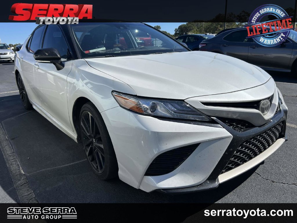 Used 2019 Toyota Camry XSE FWD image 1