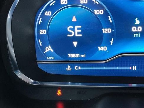 Used 2024 Chevrolet Suburban Premier image 7