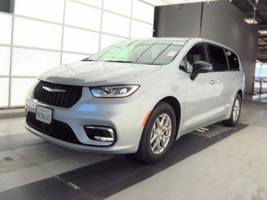 Used 2026 Chrysler Pacifica Select FWD image 1