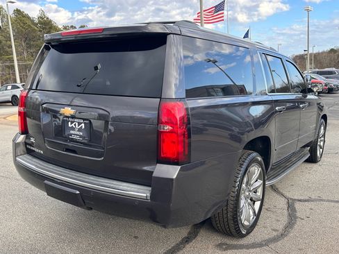Used 2015 Chevrolet Suburban LTZ image 3