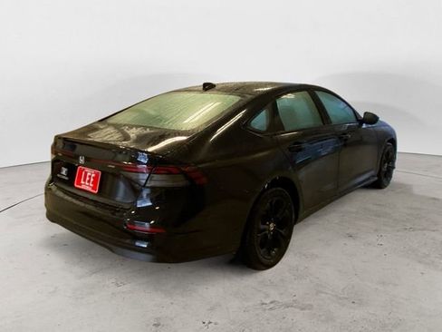 New 2025 Honda Accord SE image 5