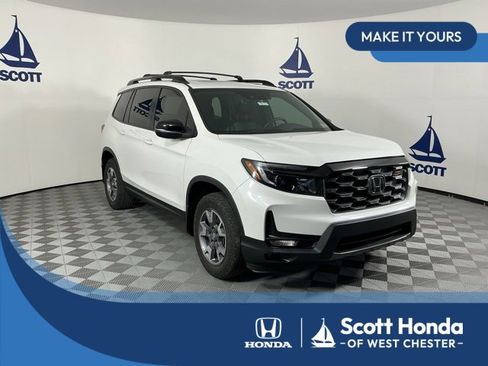 Certified 2023 Honda Passport TrailSport image 1