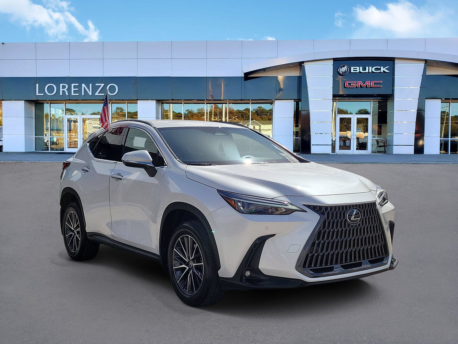 Used 2025 Lexus NX 250 FWD w/ Accessory Package (K3) image 3