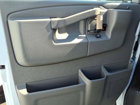 New 2025 GMC Savana 2500 w/ Driver Convenience Package RWD image 9