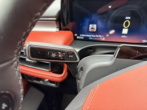 New 2026 Lincoln Aviator Reserve AWD/4WD image 26