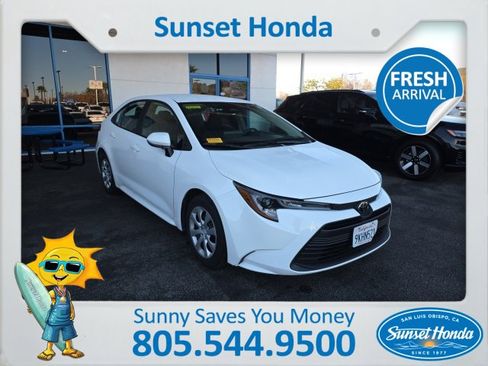 Used 2024 Toyota Corolla LE image 1