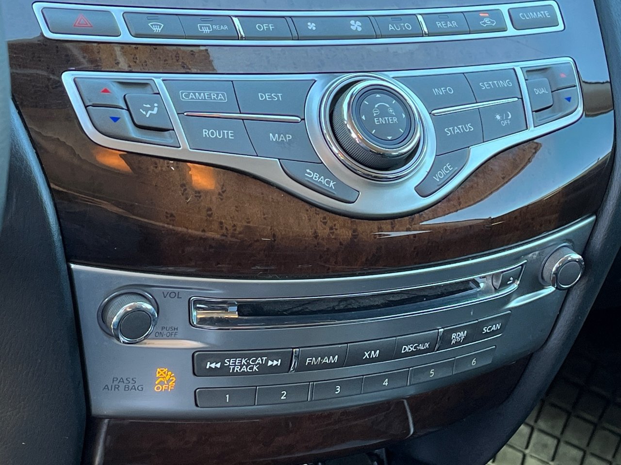 Used 2015 INFINITI QX60 Luxe w/ Deluxe Touring Package AWD/4WD image 26