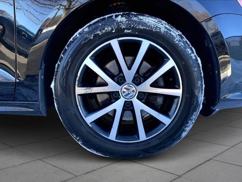 Used 2018 Volkswagen Jetta SE image 11