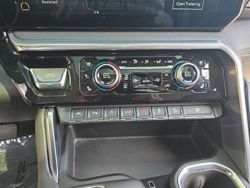 Used 2022 GMC Sierra 1500 Denali w/ Denali Reserve Package image 24