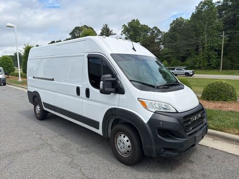 Used 2023 RAM ProMaster 2500 FWD image 3