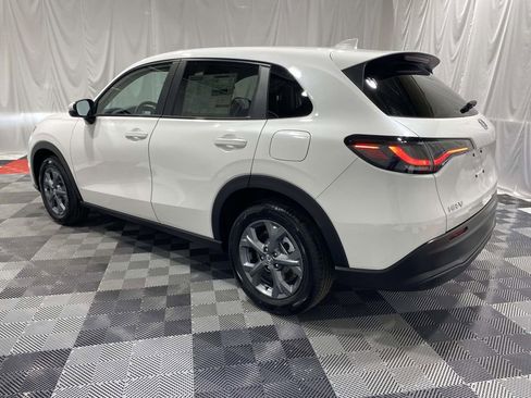 New 2026 Honda HR-V LX image 2