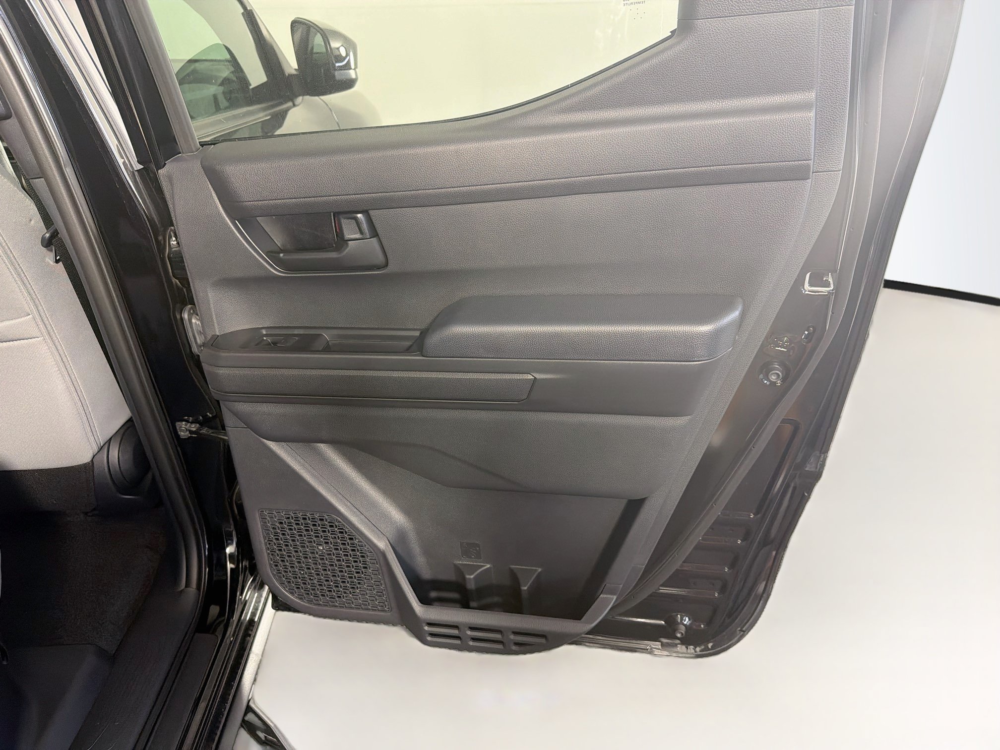 Used 2026 Toyota Tacoma SR5 AWD/4WD image 29