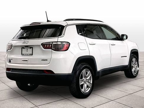 Used 2022 Jeep Compass Latitude AWD/4WD image 11