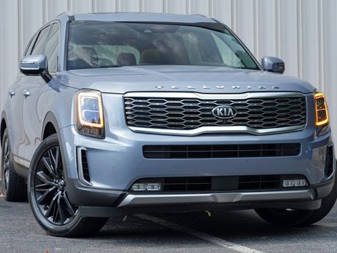 Used 2021 Kia Telluride SX w/ Towing Package FWD image 2
