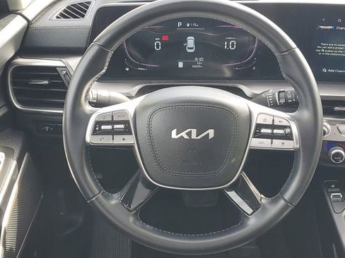 Certified 2024 Kia Telluride S w/ S Sunroof Package AWD/4WD image 13