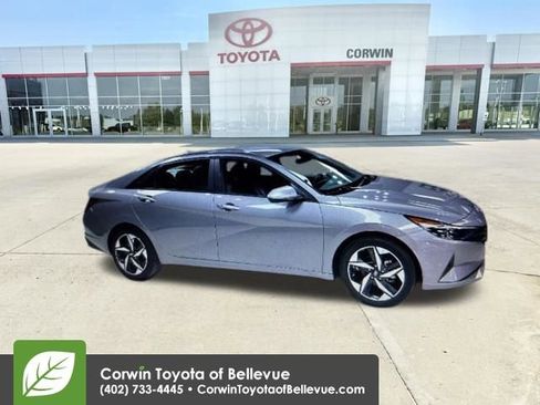 Used 2023 Hyundai Elantra SEL w/ Convenience Package image 14