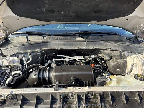 Used 2021 Ford Explorer XLT w/ Equipment Group 202A image 24