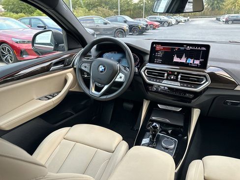 Used 2025 BMW X4 xDrive30i image 18